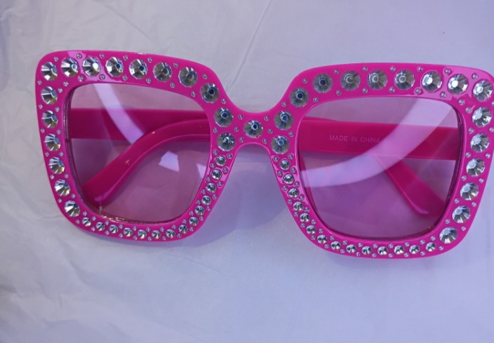 Giggles & Glam Glasses